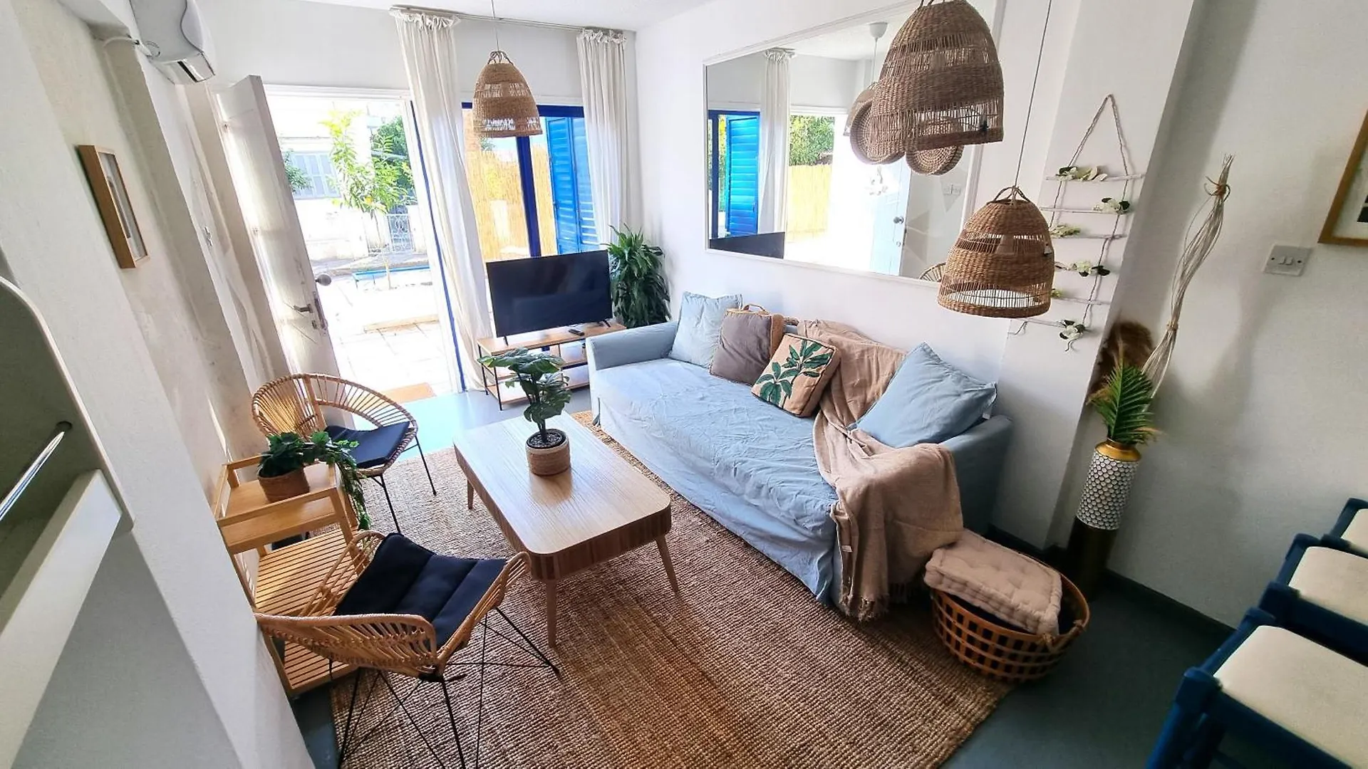 Apartment Boho Greek Haven With Orange Grove Views Near Beach Larnaca